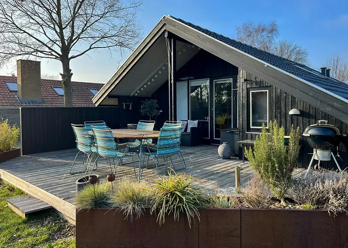 Summer House With Authentic Charm On Eno *