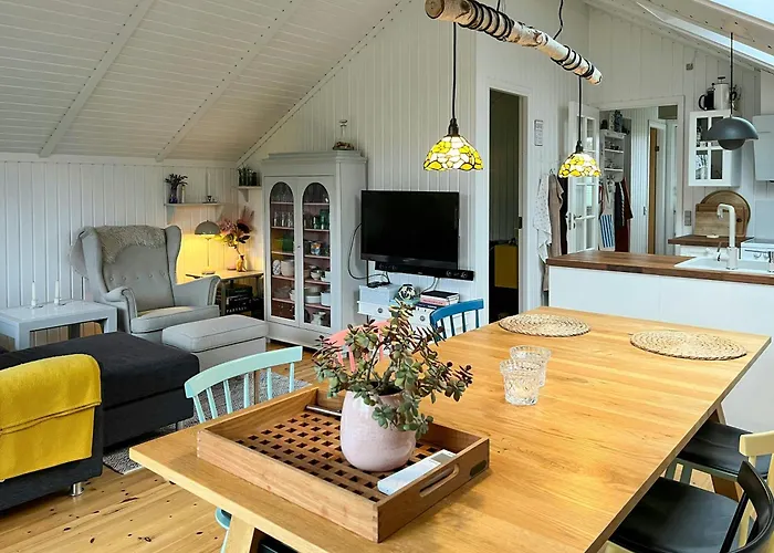 Summer House With Authentic Charm On Eno
