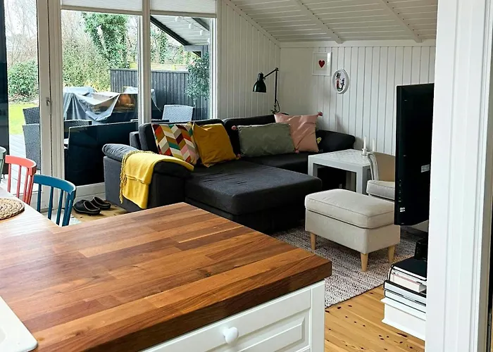 Summer House With Authentic Charm On Eno Casa vacanze Karrebæksminde