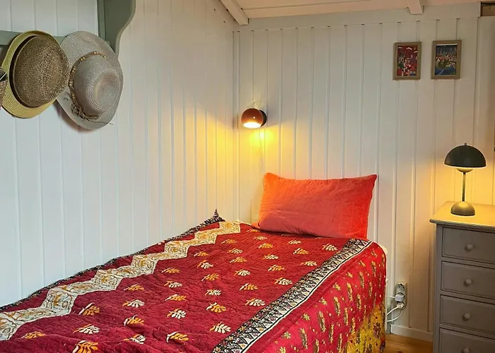 Summer House With Authentic Charm On Eno Prázdninový dům Karrebæksminde